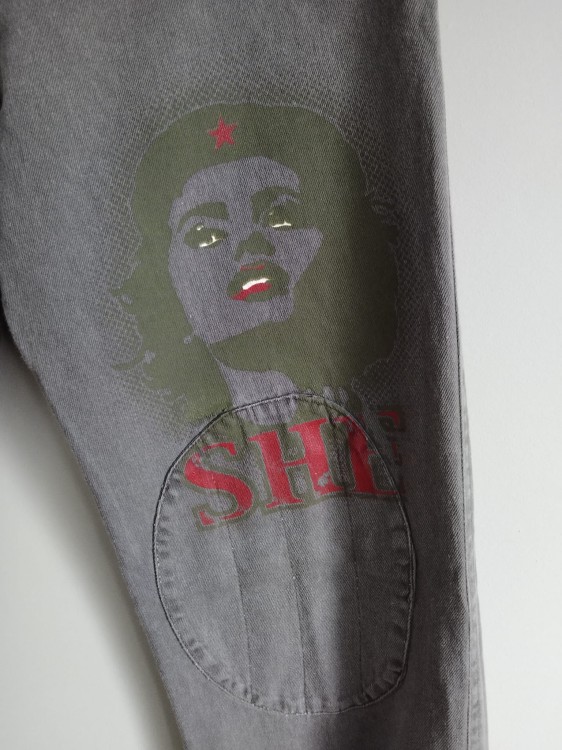 spodnie bojówki print.jpg