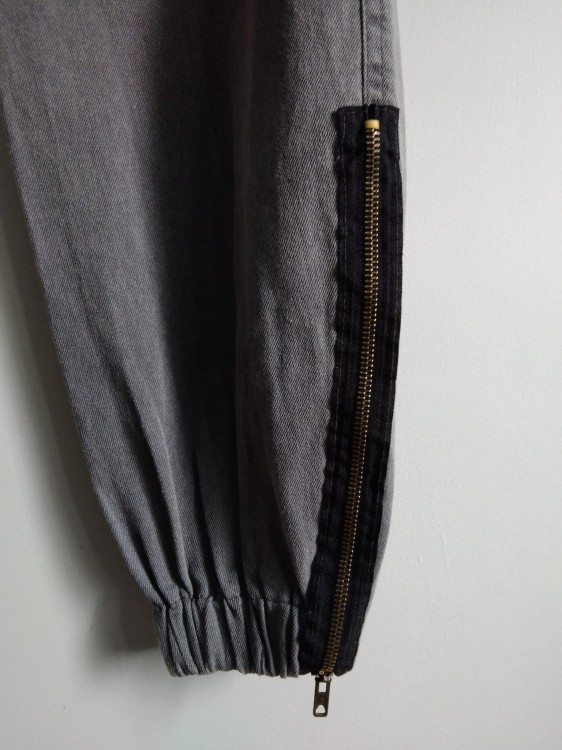 spodnie bojówki pant leg.jpg