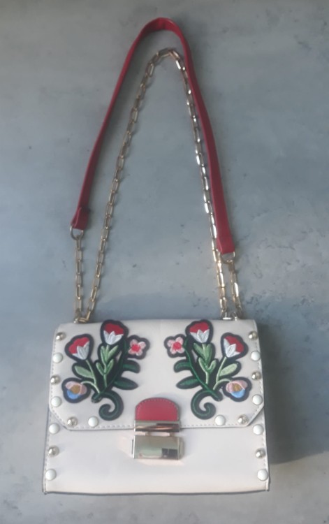 torebka ecru w kwiaty front1..jpg