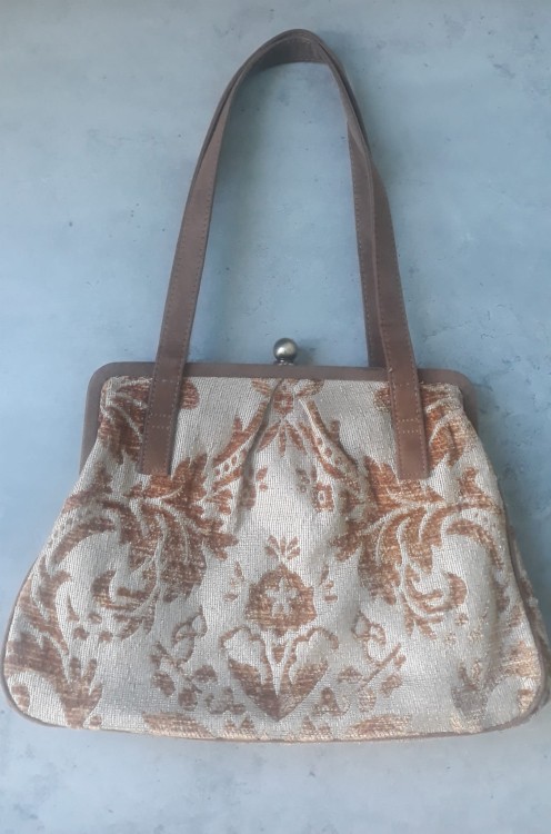 torba z obiciówki front1.jpg